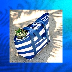 Manna Insulated Tote Bag Navy Blue.